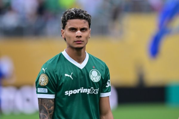 记者：奥塔门迪劝服里奥斯加盟本菲卡，两东谈主此前发生过苟且