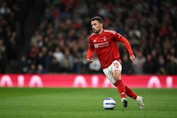 罗马诺：29岁英格兰边卫委派罗将免签加盟夏洛特FC，签约3年