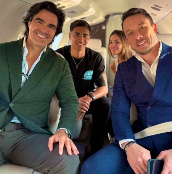 斯基拉：曼城19岁中卫雷斯正飞往西班牙，将租出加盟赫罗纳