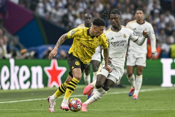 记者：由于连年线路停滞不前＋老本高，多特对签回桑乔捏质疑格调