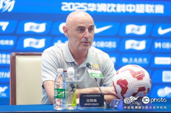 穆斯卡特：梅伦多对球队政策的顺应令东说念主欣喜，咱们对他充满信心