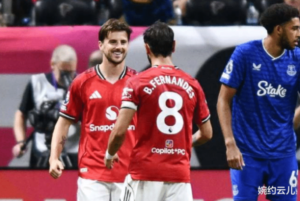 曼联2-2埃弗顿败露问题, 新赛季战阿森纳难取三分, B费需调度