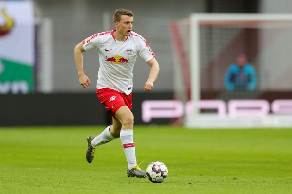 莱比锡官方：克洛斯特曼、马克西莫维奇肌肉不适缺席当天查验