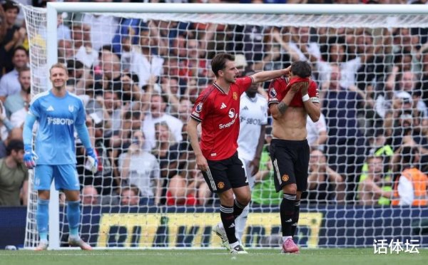 B费咋回事? 痛失点球+颓丧怠工, 曼联最大罪东谈主! 阿莫林遭灵魂拷问