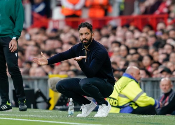 羞辱！曼联不敌英乙格林斯比，队史初度在联赛杯被第4级别队淘汰