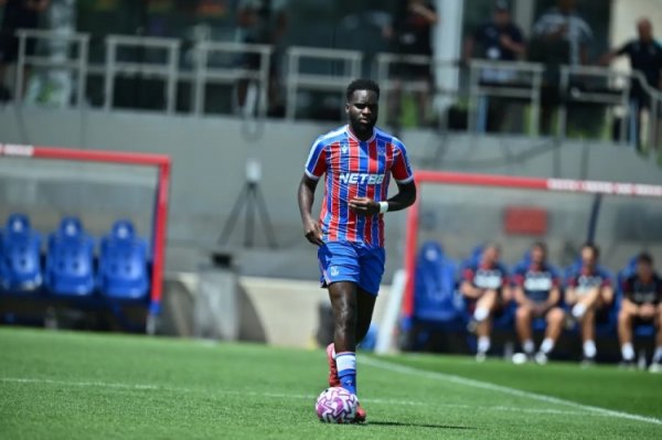 官方：水晶宫前卫爱德华转会加盟朗斯