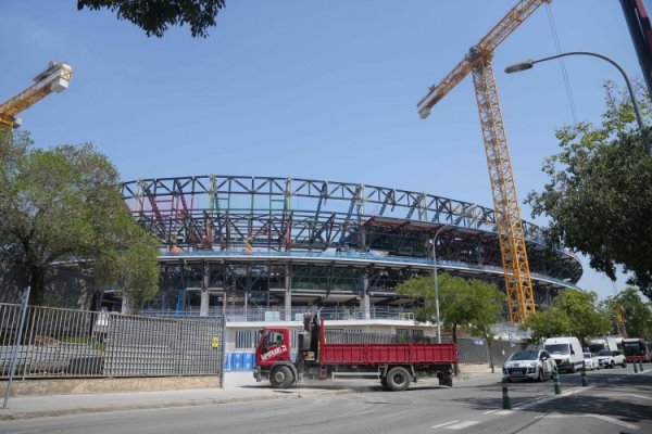 西媒：下周一将举行重要会议，决定诺坎普能否实时重新通达