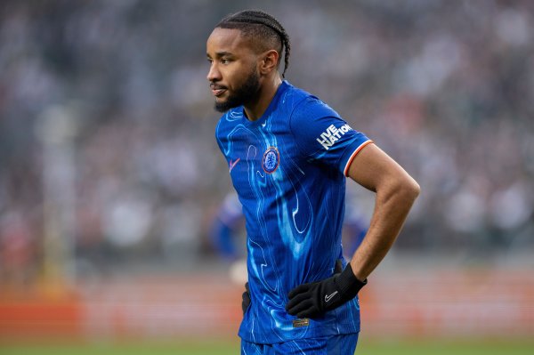 记者：米兰引进恩昆库发达赶紧，准备应承切尔西的3000万欧要价