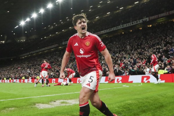 太阳报：两家沙特球队特意马奎尔，他只会在赛季实现商酌是否离开