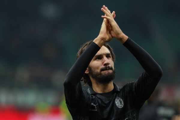 法媒：米兰与利雅得后生东说念主就阿德利基本杀青条约，但球员还在商量