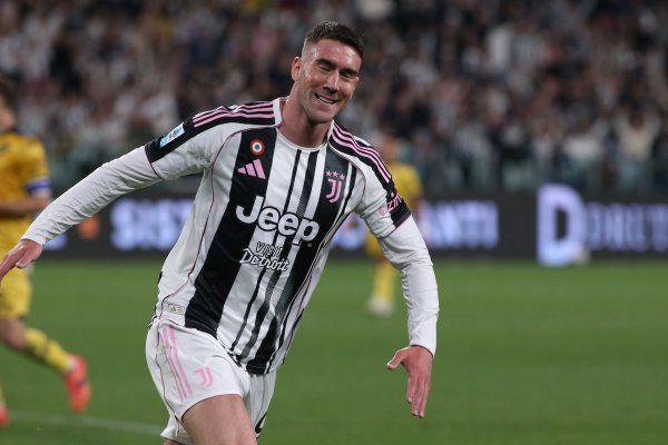 景况火热！弗拉霍维奇本赛季4场比赛3场进球，孝顺4球1助