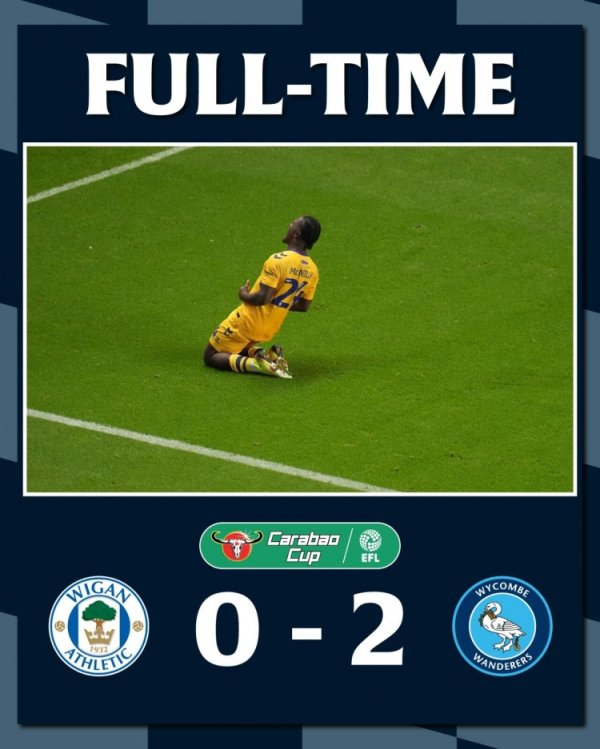 这集看过！联赛杯边裁在维冈主场受伤，客岁一位主裁也在这受伤