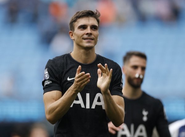 记者：帕利尼亚但愿明夏之后陆续留在热刺，经受买断用度3000万欧