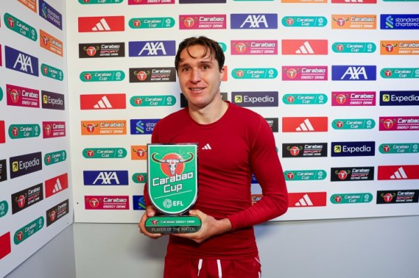 追逐依然的我方！基耶萨杯赛2助全场奔驰 欧冠未报名+联赛送1绝杀