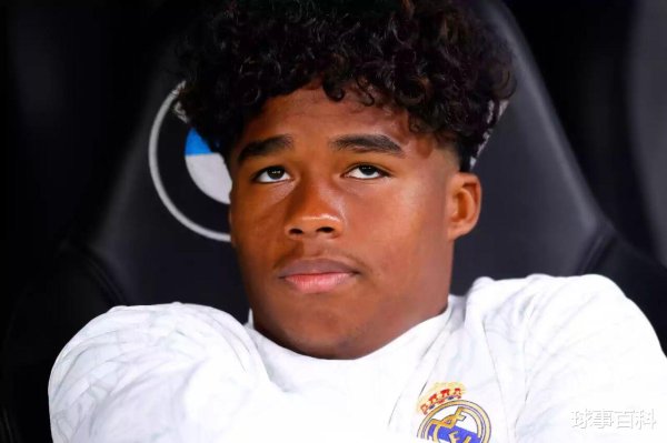 赛季0出场! 皇马19岁新星沦为铁板凳 冬窗或转战英超?