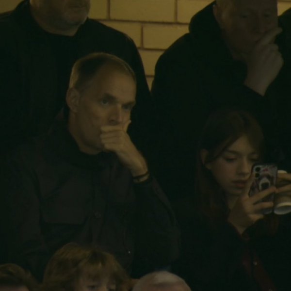 图司令平淡看球👀图赫尔出当今斯坦福桥，见证老东家补时绝杀