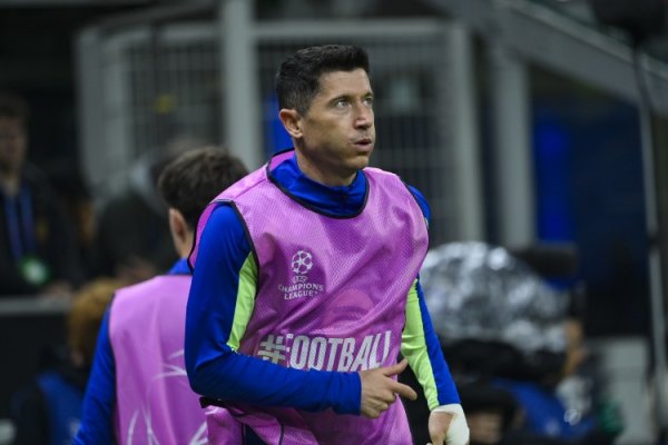 每体：巴萨伤兵满营国度德比出路堪忧，莱万和奥尔莫详情缺席