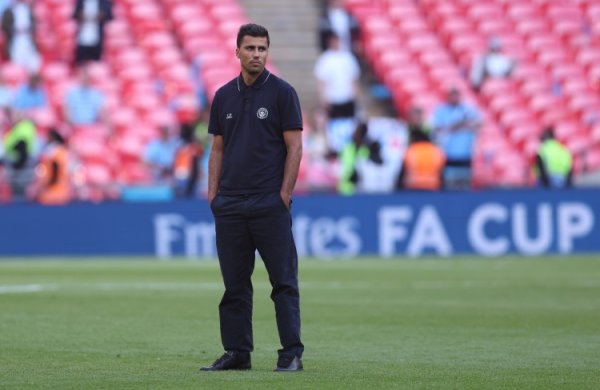 记者：罗德里和胡桑诺夫未插足曼城执行，马尔穆什和努里转头