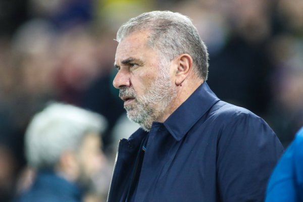 丛林队长：主帅赛后还进来作念了复盘，他下课每个东谈主皆有包袱