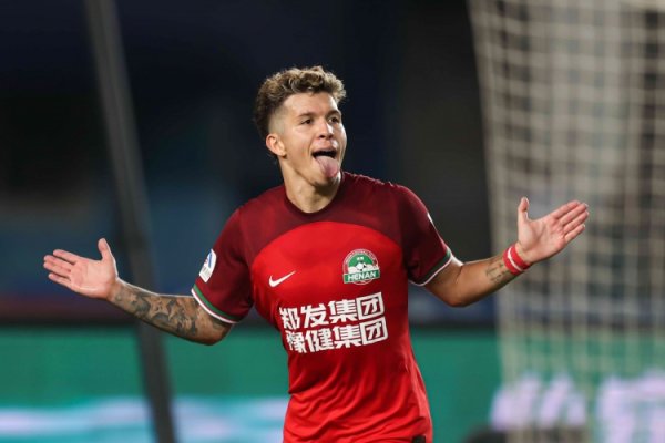 纳萨里奥：赢球是靠扫数这个词团队的拼搏意识，感谢现场大呼恭维的球迷