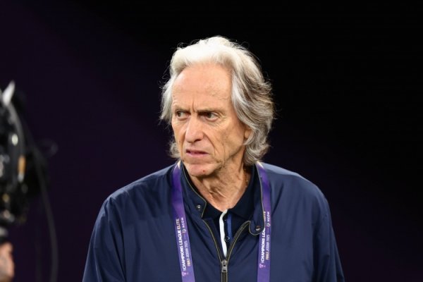 外媒：利雅得得胜主帅磋商让主力球员在周中的亚冠二比赛中轮休