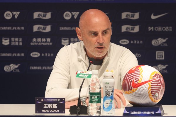 穆斯卡特：我无法为球队感到更多吹法螺 当今我的太太在等我吃饭