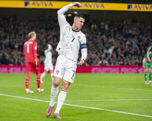 记者：国外足联可能在12月5日左右公布C罗禁赛惩处