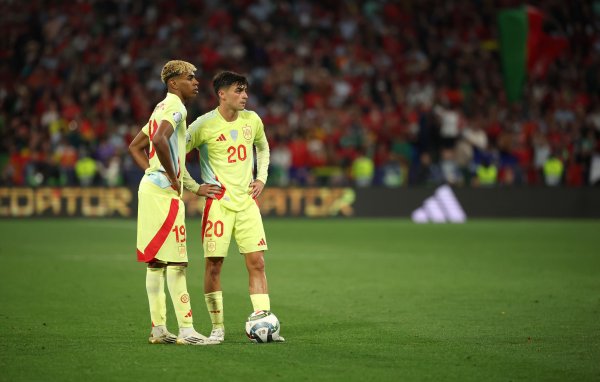 萨莫拉诺：亚马尔不具备皇马气质，我更喜悦签下相同天才的佩德里