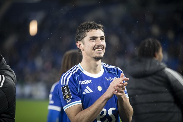 演出国度队首秀，帕尼切利：就像作念梦相似，我央求梅西和我合影了