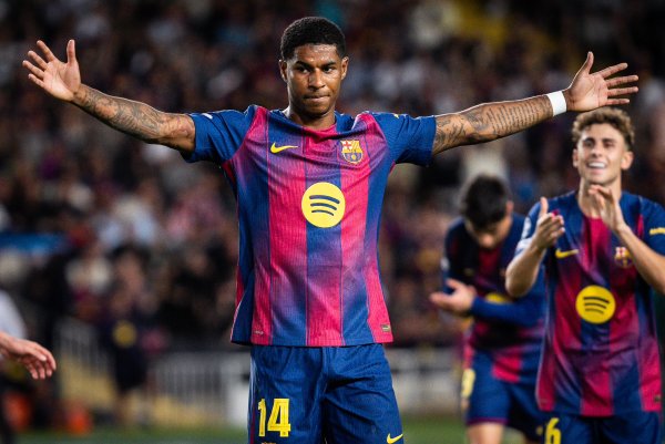 世体：佩德里未参加合练无缘对阵切尔西，拉什福德、德容将追溯