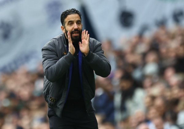 罗马诺：曼联来岁将对中场进行紧要投资，会引进1-2名中场球员