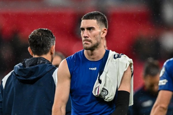 王人体：弗拉霍维奇左腿肌肉拉伤，可能缺席今年内通盘比赛