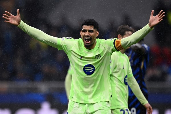 姿首巨匠：阿劳霍当今处于恐忧状态，他必须责罚姿首拦阻才调收复