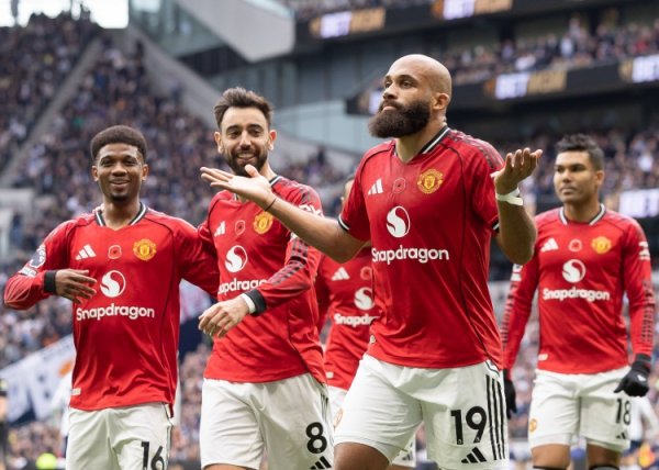 记者：阿玛德和姆伯莫不祥出战第16轮 曼联对阵伯恩茅斯的比赛